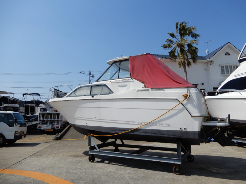 ベイライナー 2452 中古艇 イズミマリーンhttp://www.izumimarine.co.jp