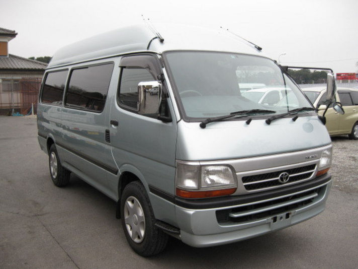 中古車情報 トヨタ ハイエースバン (100系) スーパーＧＬ－Ｅ ２０００ｃｃガソリン スーパーロングハイルーフ ５人乗り 平成１６年式  走行８５０００キロ ライトグリーンメタリック 車両本体価格９５万円 の入庫情報です。