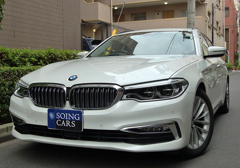 BMW 5シリーズ 523d ツーリング ラグジュアリー(G31) 黒革 ワンオーナー 禁煙車