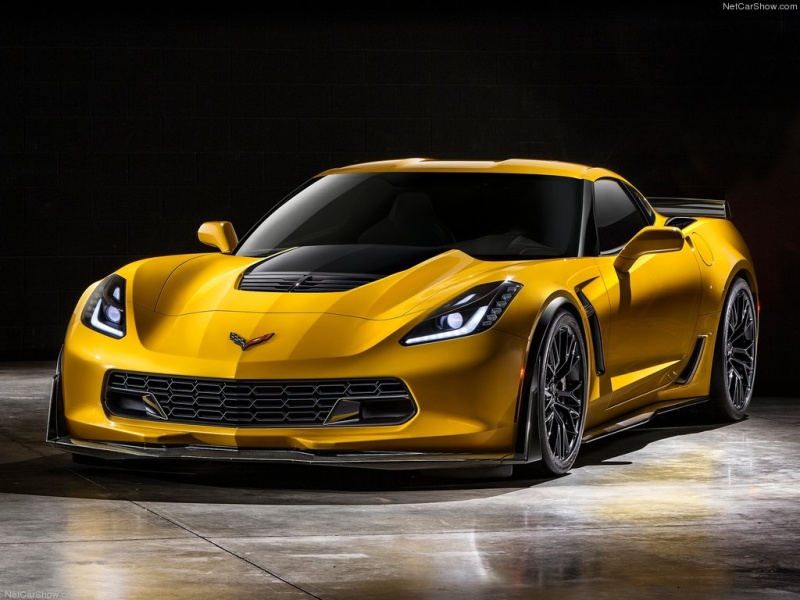 シボレー コルベット C8スティングレーコンバーチブル