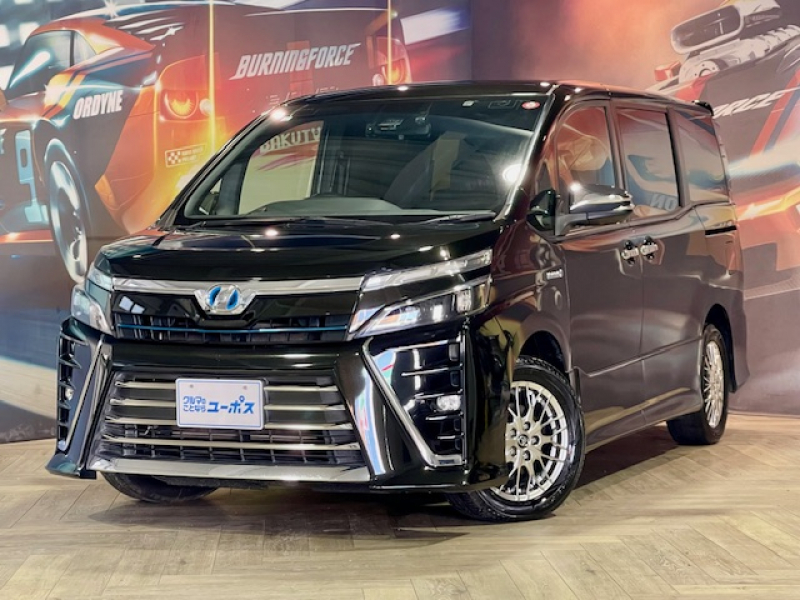 トヨタ ヴォクシー ハイブリッドZS　煌　後期型　ワンオーナー　OP10年保証対象車　純正9インチSDナビ（CD/DVD/BT/USB/HDMI/フルセグTV）バックカメラ　純正フリップダウンモニター　両側パワースライドドア　トヨタセーフティセンス　純正ﾄﾞﾗｲﾌﾞﾚｺｰﾀﾞｰ