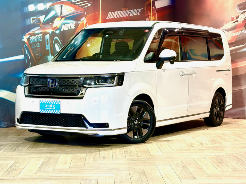 ホンダ ステップワゴン e：HEVスパーダ　11．4インチホンダコネクトナビ（Bluetooth／フルセグ／DVD／CD／USB）　15．6インチフリップダウンモニター　全方位カメラ　OP10年保証対象　ホンダセンシング　BSM　LEDライト