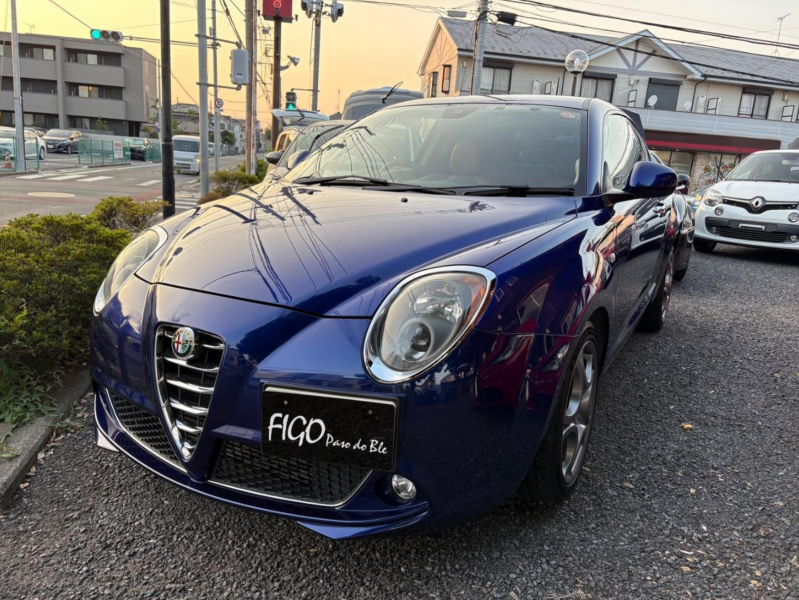 アルファロメオ MiTo コンペティツィオーネ　茶革シート　オートエアコン　レッドキャリパー