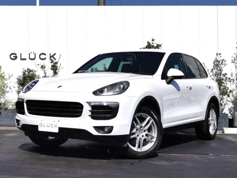 ポルシェ カイエン プラチナエディション ティプトロS 4WD　BOSE ヘッドレストクレスト クルコン 19インチAW シートヒーター PlatinumEditionシルプレート ダッシュボードクロック オートマチックテールゲート パークアシスト