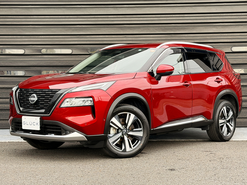 日産 エクストレイル 1.5G e-4ORCE 4WD 1オーナー 禁煙車 デジタルインナーミラー ステアリングヒーター ワイヤレスデバイスチャージング アダプティブLEDライトシステム HUD 全席シートヒーター パワーテールゲート 全周囲カメラ デジタルTV 純正19AW ACC