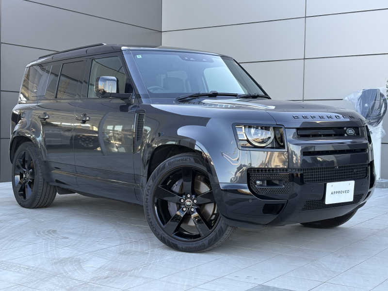 ランドローバー ディフェンダー 110アーバナイト'22 4WD 1オーナー 限定100台 7人乗り ヒータークーラーシート サンルーフ 急速クーラーボックス 22インチスタイル5098ホイール エアサスペンション クリアサイトインテリアリアビューミラー ステアリングヒーター