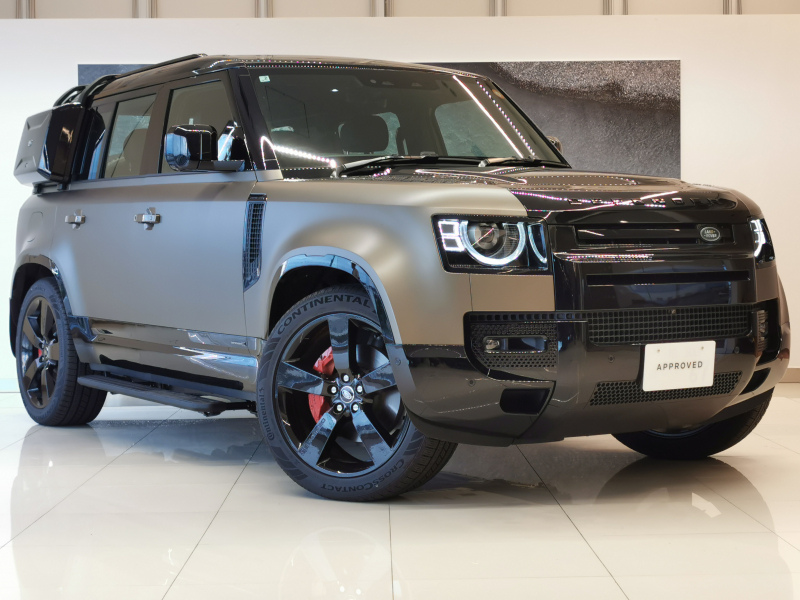 ランドローバー ディフェンダー 110 X 3.0L D350 スライディングパノラミックルーフ　22インチスタイル1075 サテンフィルム 急速クーラーボックス　ヘッドアップディスプレイ フロントヒーター＆ベンチレーション付きフロントシート