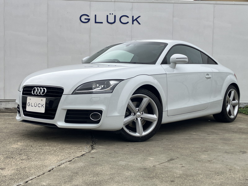 アウディ TTクーペ 1.8　TFSI　レザ－パッケージ　禁煙車/赤革レザーシート/シートヒーター/HDDナビ/TV/バックカメラ/Bluetooth接続/パドルシフト/