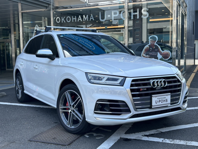 アウディ SQ5 3．0クワトロ　エアサスペンション装着車