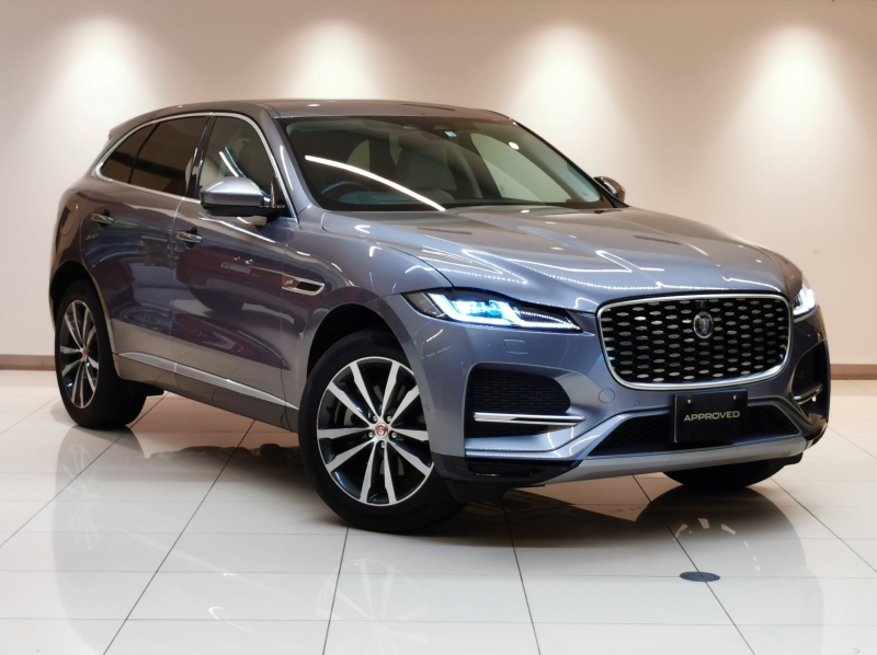 ジャガー F-PACE S 2.0L P250 AWD 1オーナー 電動調節シート ブラインドスポットモニター パドルシフト パワーテールゲート PiviProナビゲーション アダプティブクルーズコントロール