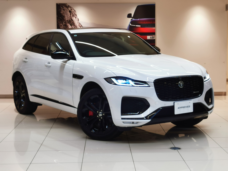 ジャガー F-PACE RダイナミックSE 2.0L P400e AWD 1オーナー 茶革シート サンルーフ フロントシートヒーター MERIDIAN™サウンド 21インチアルミホイール ブラックエクステリアパック インタラクティブドライバーディスプレイ ワイヤレスデバイスチャージング メモリーシート
