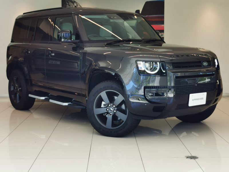 ランドローバー ディフェンダー 110 XダイナミックSE 2.0L P300 AWD 1オーナー 白シート フィックスドサイドステップ MERIDIANサウンド ブラックエクステリアパック インタラクティブドライバーディスプレイ ワイヤレスデバイスチャージング 20インチアルミホイール